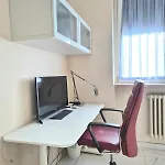 Arrivasti Stays, Spacious In Centre شقة *