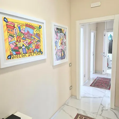 Arrivasti Stays, Spacious In Centre ميلان