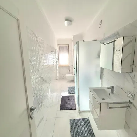 Arrivasti Stays, Spacious In Centre Apartman Milánó